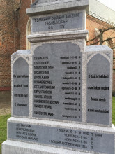 Monument oorlogsslachtoffers Oekene